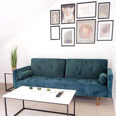 קאמברידג' Comfortable And Cozy 4-Bedroom House Near The Hospital מראה חיצוני תמונה