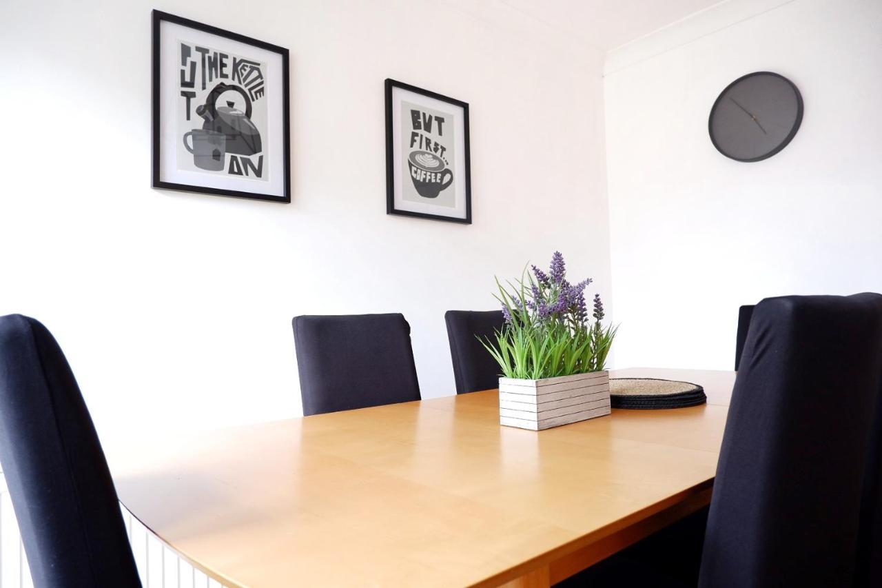 קאמברידג' Comfortable And Cozy 4-Bedroom House Near The Hospital מראה חיצוני תמונה